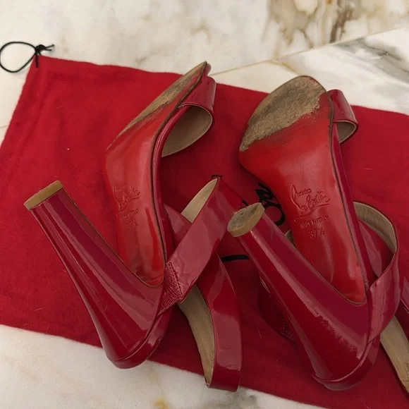 Authentic Christian louboutin shoes - Picture 6 of 15